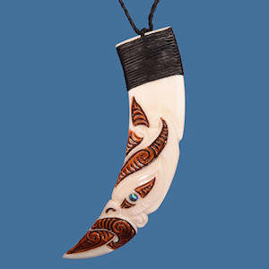 Maori Necklace: Stained Mania Pig Tusk Pendant