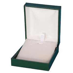 Packing And Display Items All: Pendant Box Green Leatherette