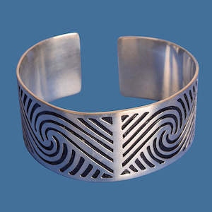 Maori design bangle