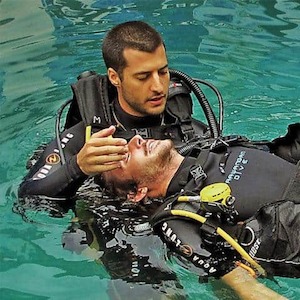 Diving Courses: PADI Emergency First Responder Course