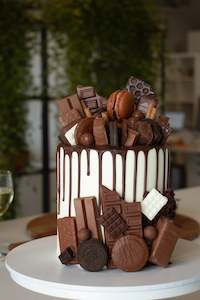 Loaded Chocolate Cake: Mini Marvel