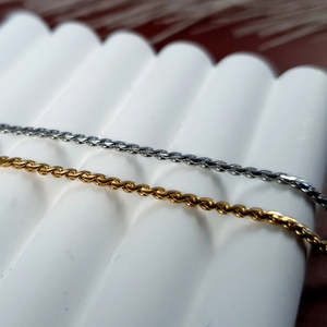 Delicate Twist Chain Bracelet - Gold or Silver