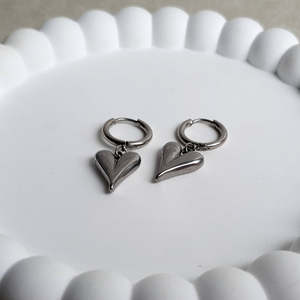 Chic Heart Huggies - Silver