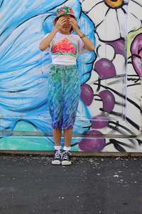 Peacock Pizzaz Shorts Size 12