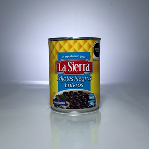 Whole black beans 560g can