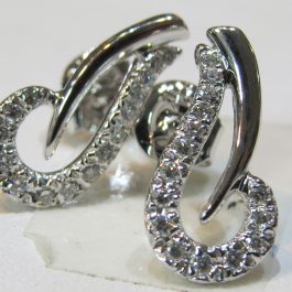 Products: Tanzanite and Diamond ring 9ct Rose Gold