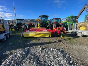 Farm Machinery: Pottinger Novacat 302 ED