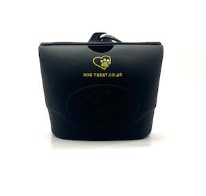 Pouch Training: Silicone Dog Treat Pouch