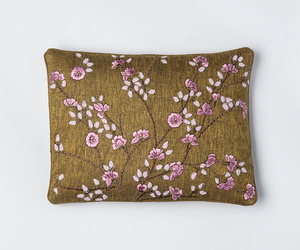 Products: Tuileries – silk velvet cushion in nutty brown