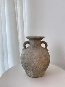 Frontpage: Stone Vase