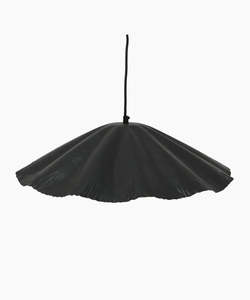 Oversized: Crimped Pendant Black/Gold Large