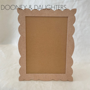 Wood Collection: Scallop Photo Frame