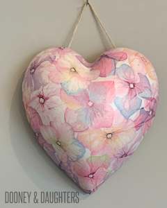 Medium Heart - Pink Hydrangea Pattern