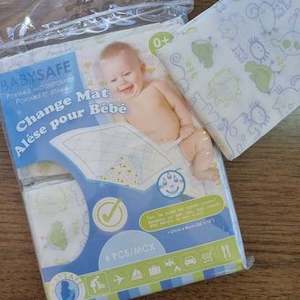 Nappies Changing: Disposable baby change mat (6 pack)