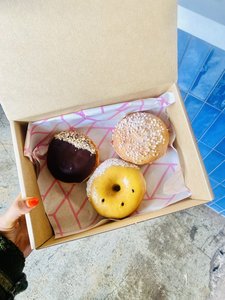 Products: Doughnut Box - Mixed 4pk - Dough Bakery