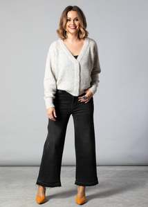 Denim: 9011 - Wide Crop Jean - Black Wash