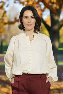 1246 - Ashford Blouse - Calico LAST ONE SIZE 8