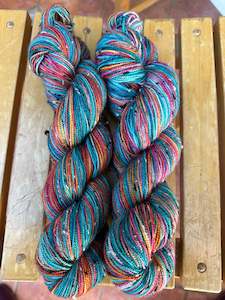 Speciality Yarns: Clayton Neps (85% Merino, 15% Neps)