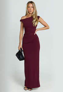 21st: Showpo Genie Dress Sz 14 Wine