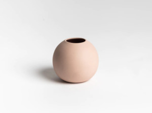 Products: Boban Vase - Pink
