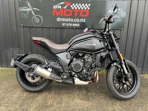 Motorcycles: CFMOTO CLX 700 HERITAGE 2025 - LIKE NEW