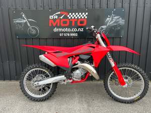 Gasgas Motocross: GASGAS MC125 2025 - SAVE $250