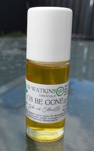 All Natural Insect Repellent Roll On - keep insects away with essential oils - D&hellip;