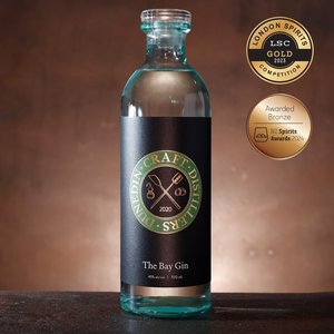 Products: The Bay Gin 700ml - Dunedin Craft Distillers