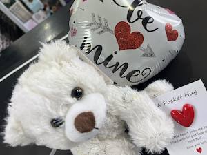 Valentines Day: The perfect hug