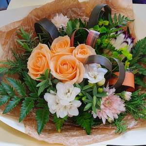 Formal flowers: Apricot Delight
