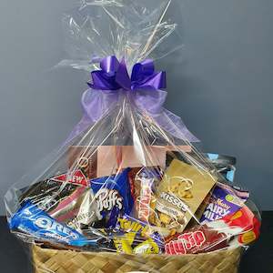 Valentines Day: Chocolate gift hamper