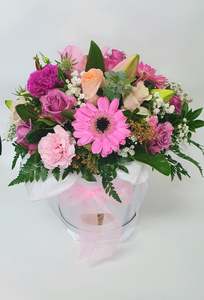 Arrangements: Hat box delight