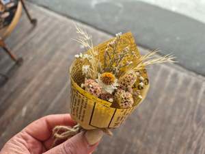 Bouquets: Just a thought....Mini bouquet