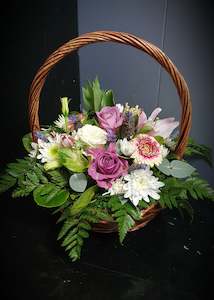 Mothers Day: Sweet little basket of flowers