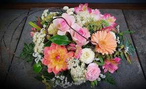 Sympathy Tributes: Pretty Posy bowl