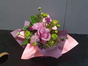 Sympathy Tributes: Posy Parcel