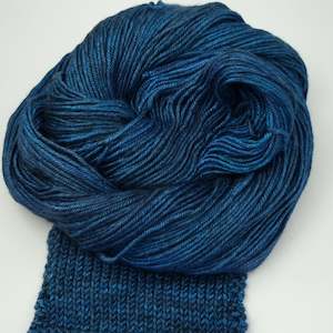 Double knit: Merino/silk DK - Contented