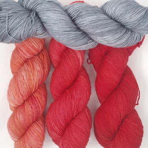 Westknits 2025 Mystery MusiKAL set - Poppy fade