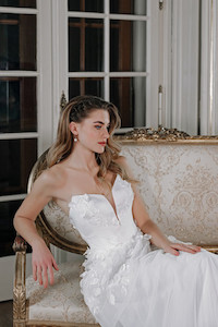 Products: Alicia - Dylin's Bridal