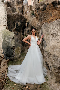 Products: Nika - Dylin's Bridal