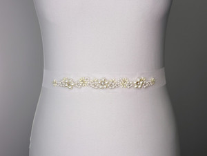 Products: 8020 Dylin's Bridal