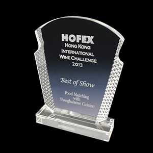 Accessories: Personalised Glass Trophies, No.1 Price, Quality & Turnaround Time