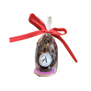 Confectioneries: Aelan Chocolate Egg with Truffles