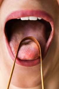 Portable Copper Eco- friendly Tongue Scraper Set