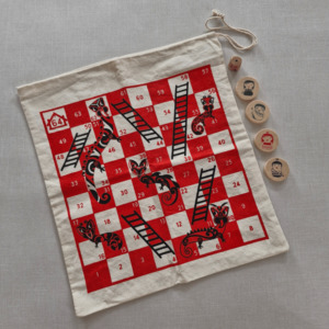 Games: NZ Taniwha & Ladders Game