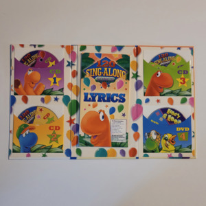 120 Sing-along songs & lyrics book