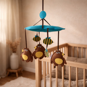 Babies Learn Play: Bear and Bees Mobile