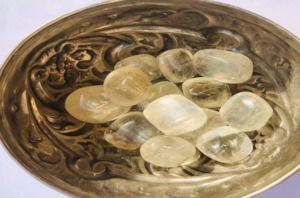 Tumbled Crystals: honey calcite