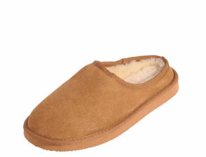 Sheepskin Footwear: Mi Woollies Benmore Slipper - Walnut