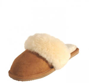 Sheepskin Footwear: Mi Woollies Lindis Scuff - Walnut